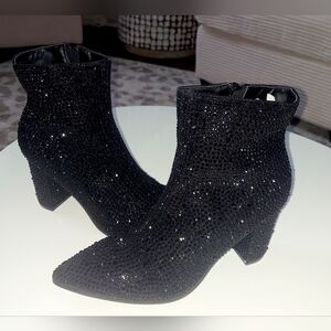 FOREVER Iceberg Black Sparkle Ankle Booties SZ 7